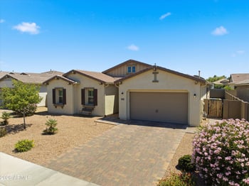 1083 Holland Park Dr, Gilbert, AZ 85297