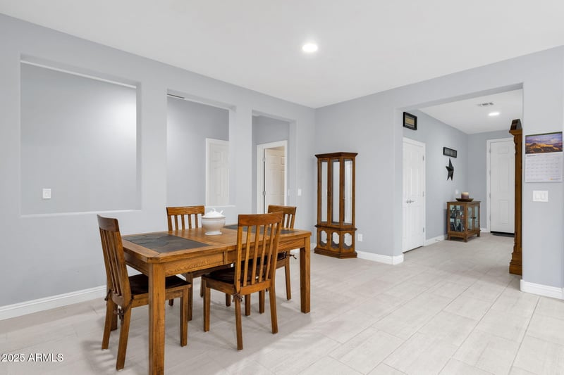 10830 Topaz Ave, Mesa, AZ 85212