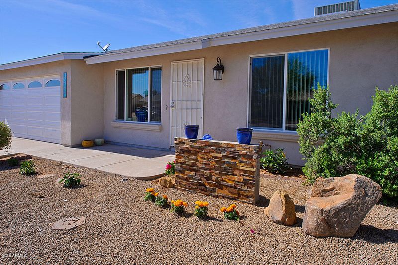 10830 W Heatherbrae Dr, Phoenix, AZ 85037