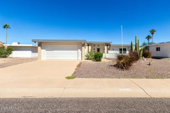 10830 Willowbrook Dr, Sun, AZ 85373