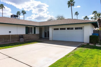10832 38th St, Phoenix, AZ 85028