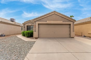 10835 Clovis Ave, Mesa, AZ 85208