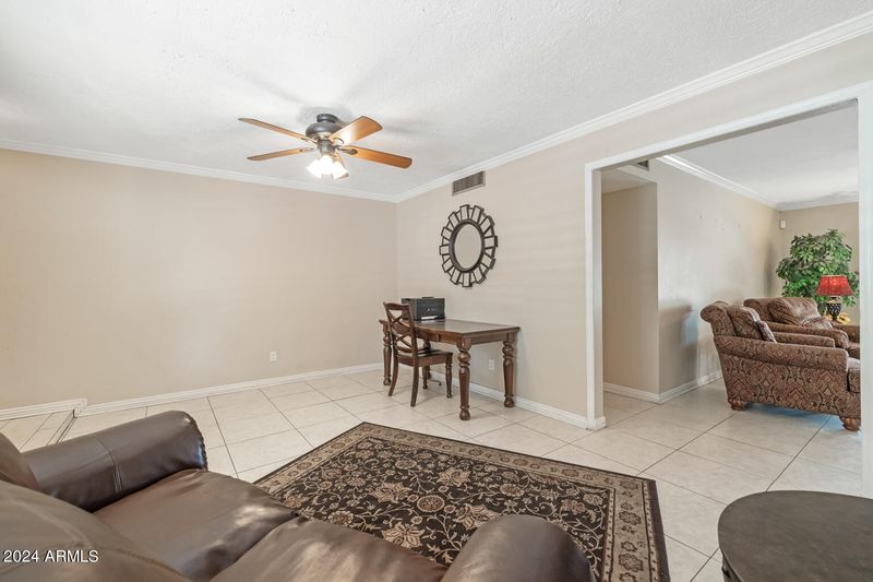 10837 N 37th St, Phoenix, AZ 85028