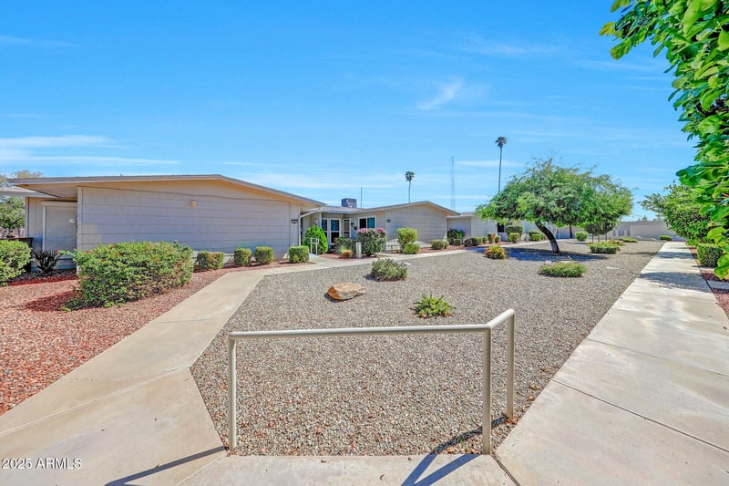 10837 Santa Fe Dr, Sun City, AZ 85351