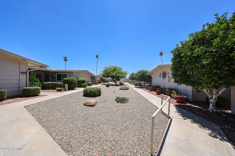 10837 Santa Fe Dr, Sun City, AZ 85351
