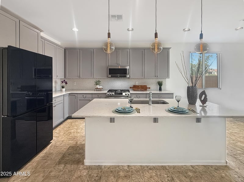 10838 Buchanan St, Avondale, AZ 85323