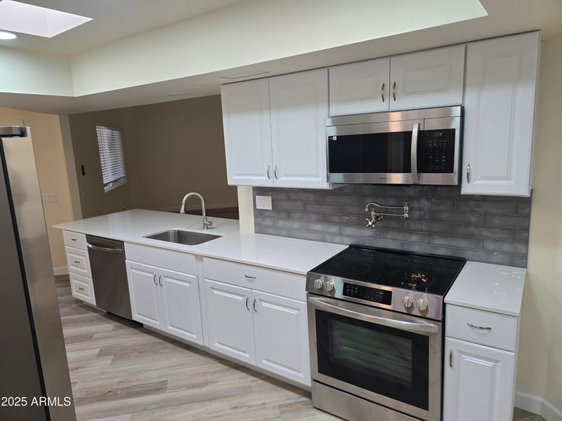 10838 W Thunderbird Blvd, Sun City, AZ 85351