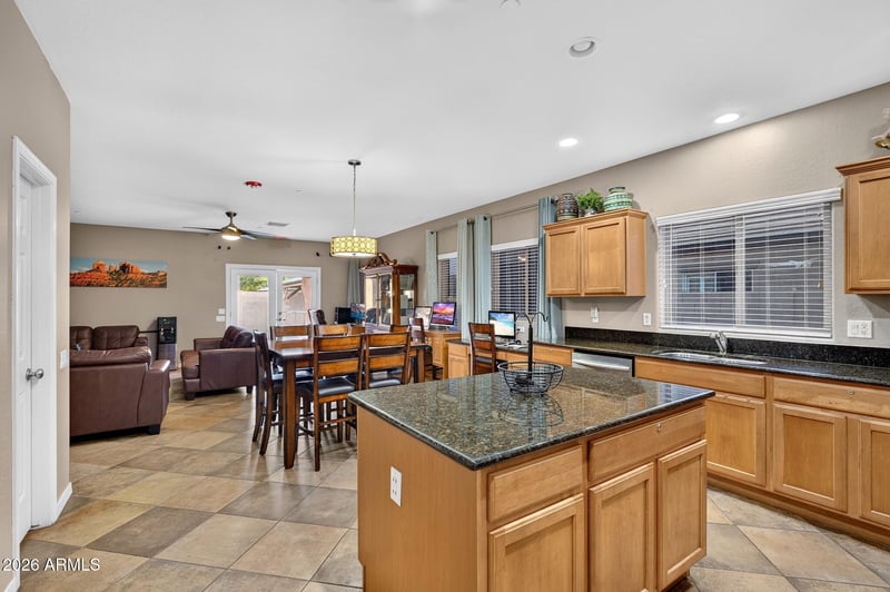 10839 E Sonrisa Ave, Mesa, AZ 85212