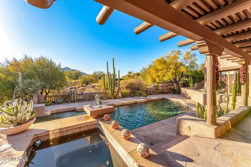 1084 Boulder Dr, Carefree, AZ 85377