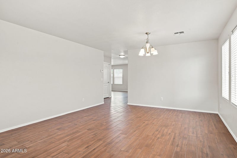 1084 E Kelsi Ave, San Tan Valley, AZ 85140