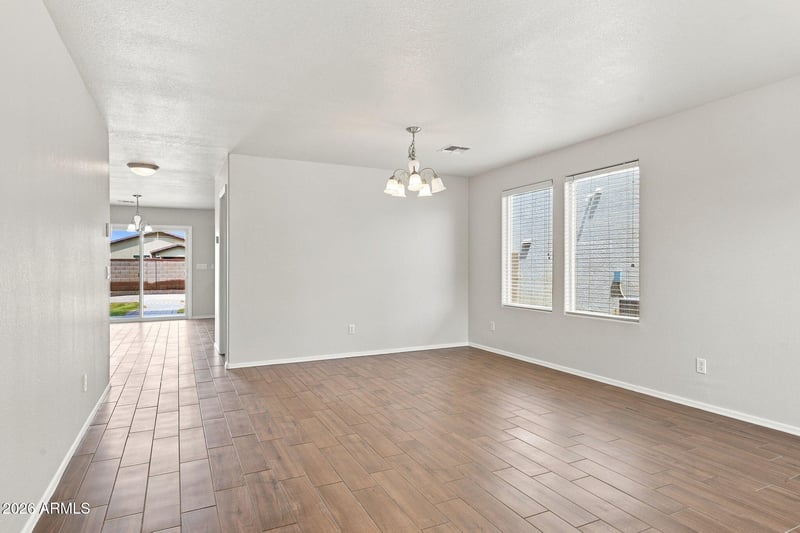 1084 E Kelsi Ave, San Tan Valley, AZ 85140