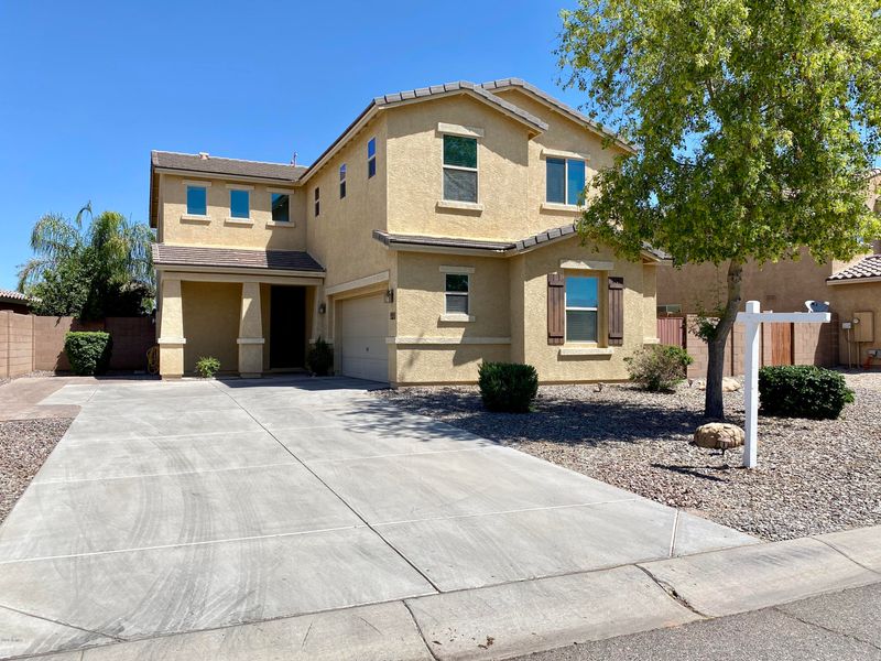 1084 W Deoni Trl, San Tan Valley, AZ 85143