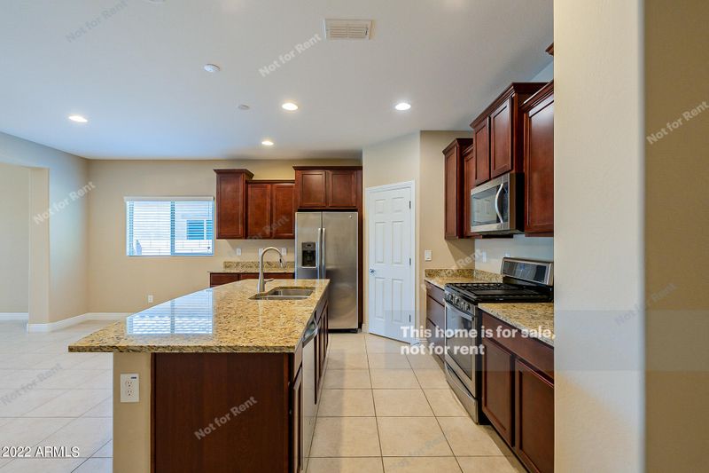 10841 E Toluca Ave, Mesa, AZ 85212