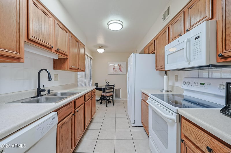 10841 W Santa Fe Dr, Sun City, AZ 85351