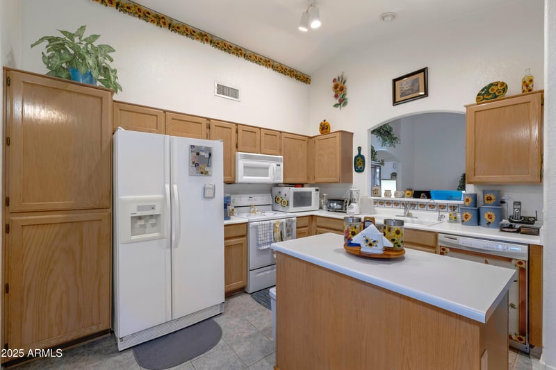 10842 Beaubien Dr, Peoria, AZ 85373