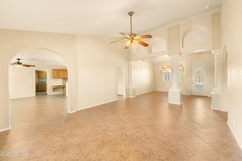 10843 Kilarea Ave, Mesa, AZ 85209