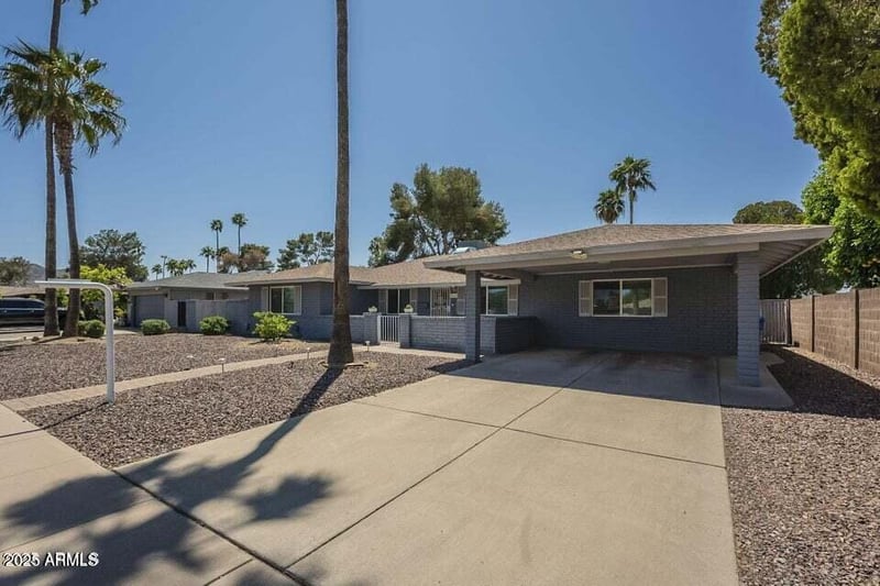 10844 37th St, Phoenix, AZ 85028