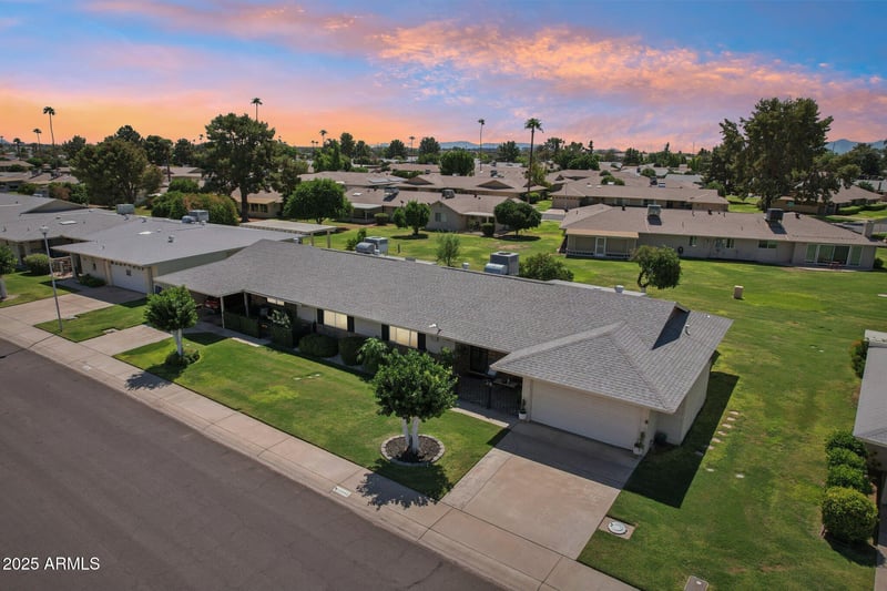 10845 Hatcher Rd, Sun City, AZ 85351