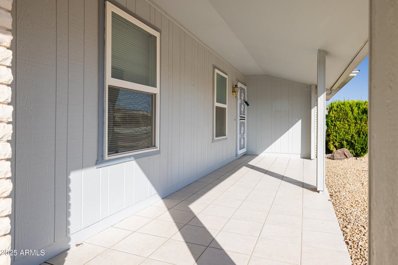 10845 Pineaire Dr, Sun City, AZ 85351