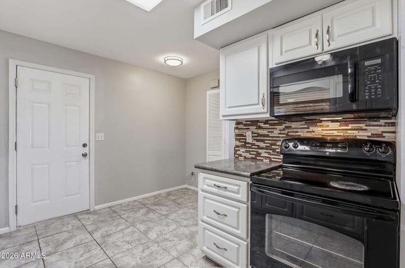 10847 N 108th Dr, Sun City, AZ 85351
