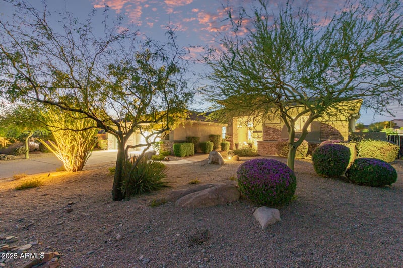 10848 E Meadowhill Dr, Scottsdale, AZ 85255