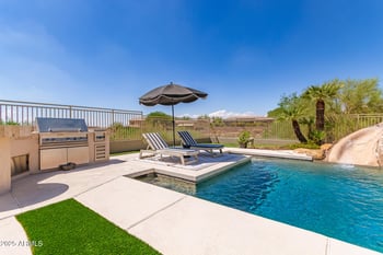 10848 Meadowhill Dr, Scottsdale, AZ 85255