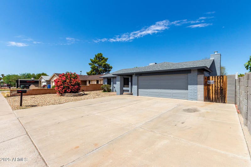 10852 39th Ave, Phoenix, AZ 85029