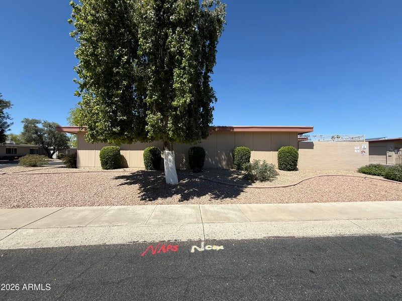 10852 Emerald Dr, Sun City, AZ 85351