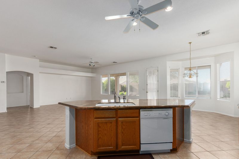 10852 W Utopia Rd, Sun City, AZ 85373
