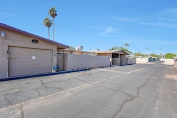 10853 Santa Fe Dr, Sun City, AZ 85351