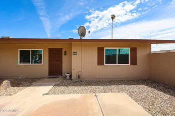 10855 Santa Fe Dr, Sun City, AZ 85351