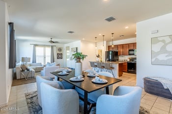 10855 Taylor St, Avondale, AZ 85323