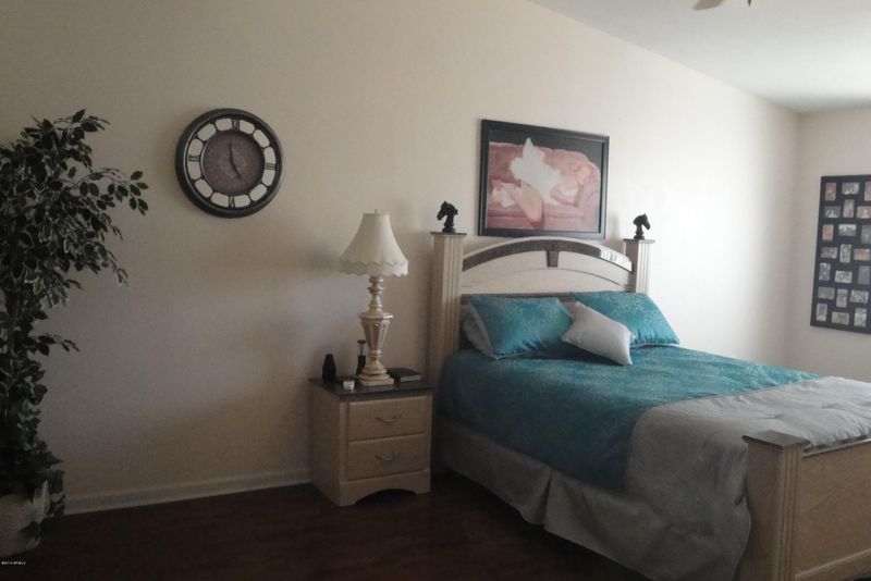 10856 N Fairway Ct W #227, Sun City, AZ 85351