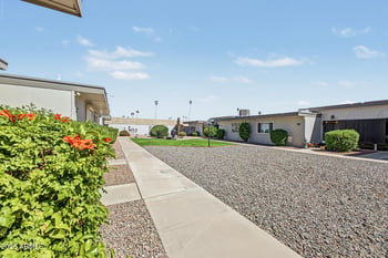 10856 W Coggins Dr, Sun City, AZ 85351
