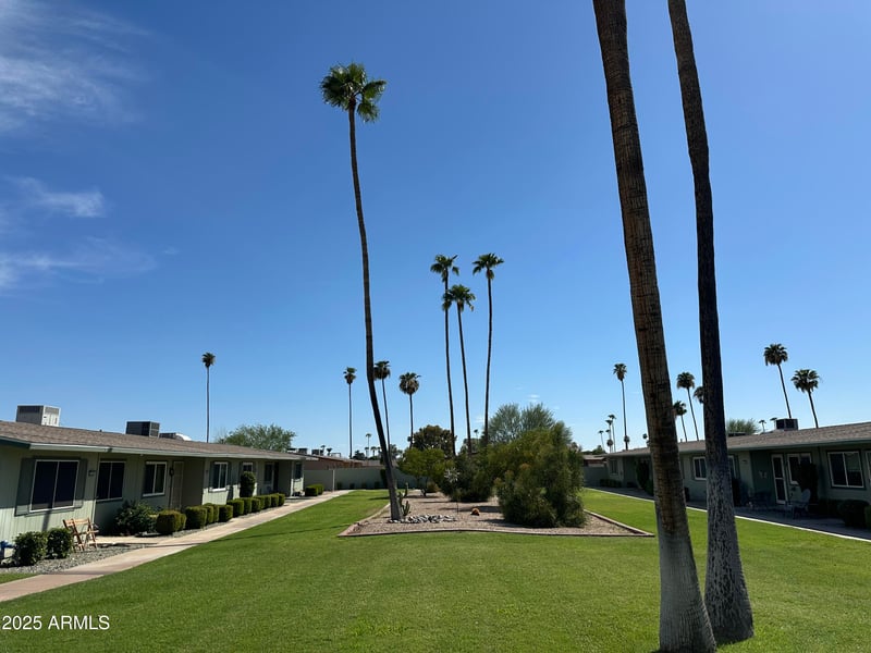 10856 W Santa Fe Dr, Sun City, AZ 85351