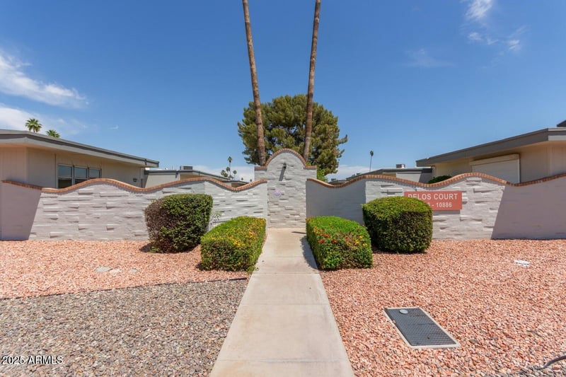 10858 Coggins Dr, Sun City, AZ 85351