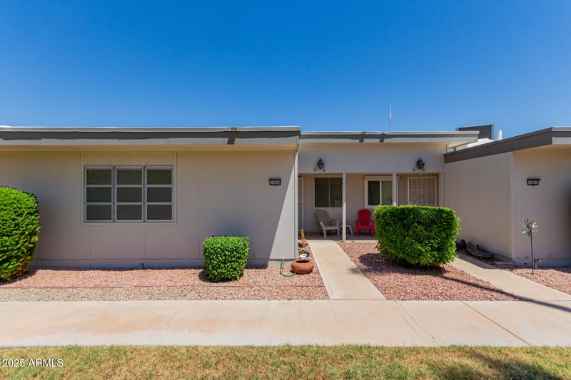 10858 Coggins Dr, Sun City, AZ 85351