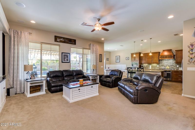 10859 E Thornton Ave, Mesa, AZ 85212