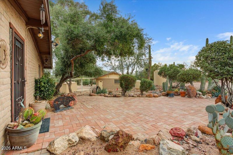 10860 E Maverick Trl, Gold Canyon, AZ 85118