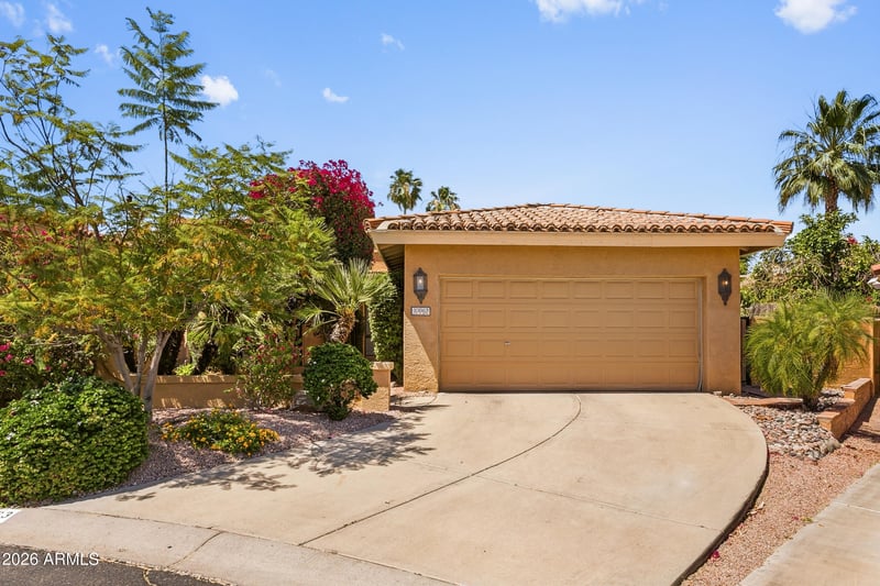10863 10th Pl, Phoenix, AZ 85020