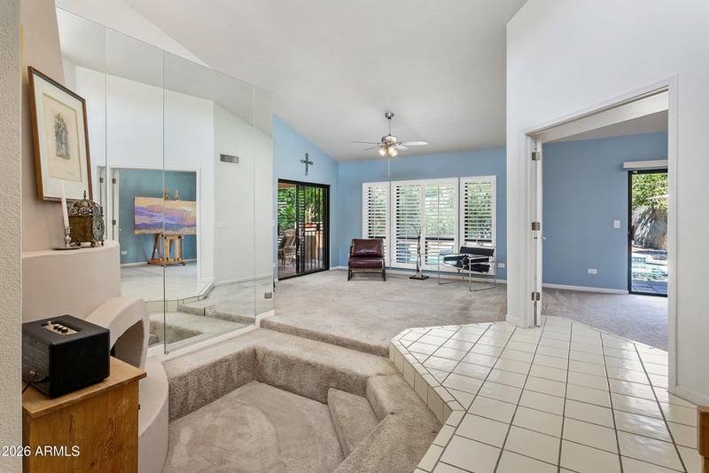 10863 10th Pl, Phoenix, AZ 85020