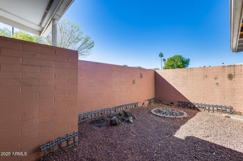 10863 Thunderbird Blvd, Sun City, AZ 85351