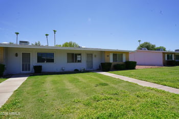 10863 Thunderbird Blvd, Sun City, AZ 85351