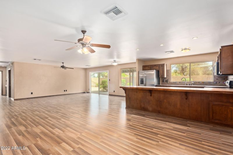 10865 E Sahuaro Dr, Scottsdale, AZ 85259