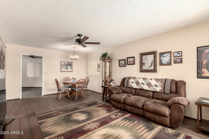 10870 Santa Fe Dr, Sun City, AZ 85351