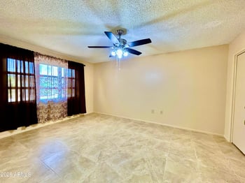10878 Coggins Dr, Sun City, AZ 85351