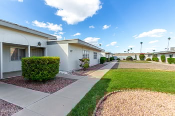 10880 Coggins Dr, Sun City, AZ 85351