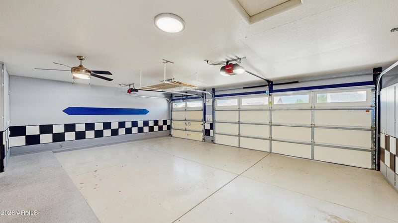 10881 W Oraibi Dr, Peoria, AZ 85373