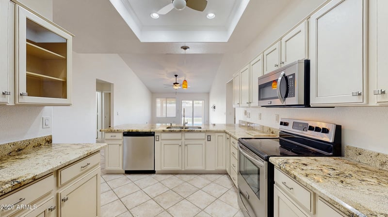 10881 W Oraibi Dr, Peoria, AZ 85373