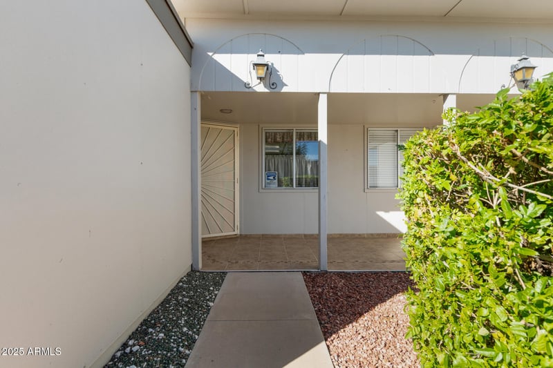 10882 Coggins Dr, Sun City, AZ 85351